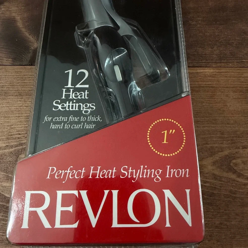 Revlon Perfect Heat 1 Inch Curling Iron RV051C 12 Heat Settings Dual Voltage NEW